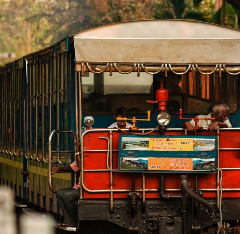 archives-by-tamil-pR1-1udgqbc-unsplash